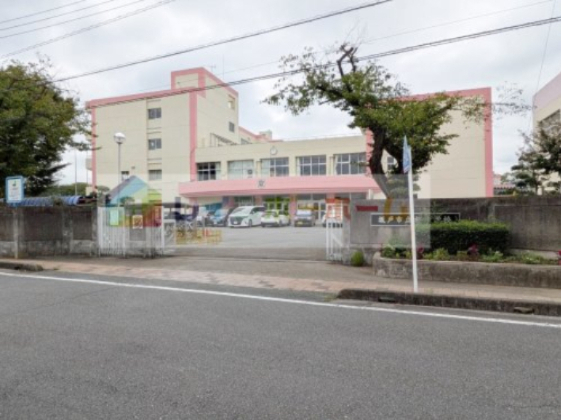 中学校　桜中学校（中学校）まで1444m