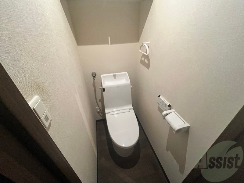 トイレ　トイレです。ウォシュレット付を探している方、おすすめです。