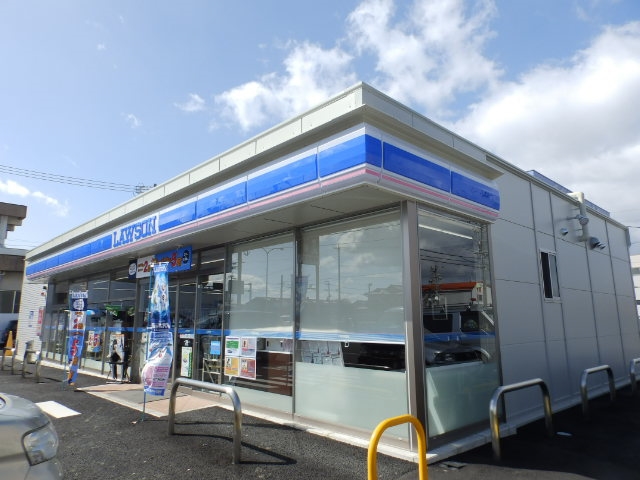 コンビニ　ローソン鈴鹿高岡南店（コンビニ）まで400m