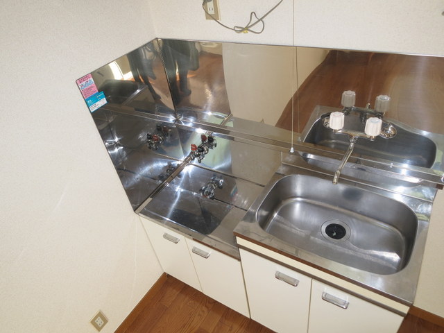 ＪＲ中央線 荻窪駅 徒歩17分 2階建 築35年のキッチン写真