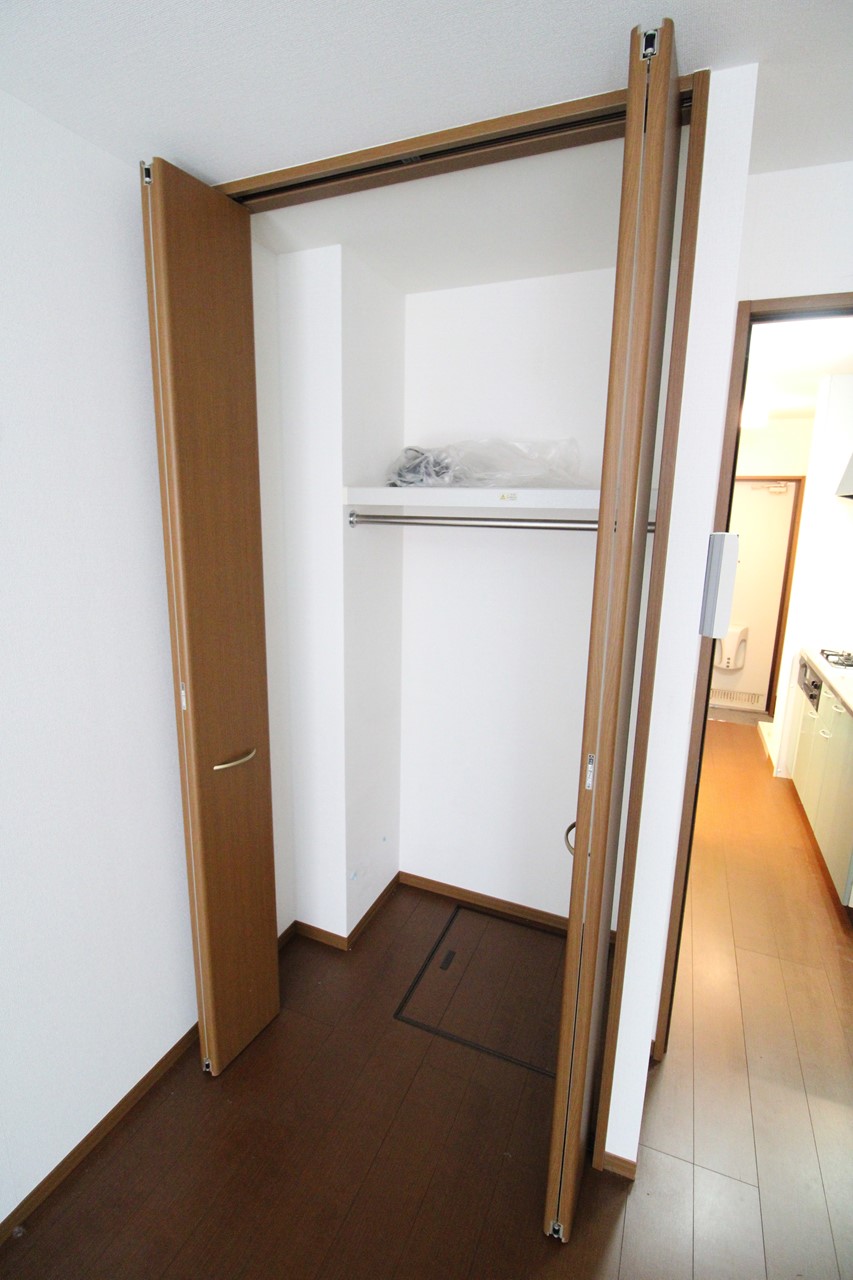 収納　※同物件、別部屋の写真です。