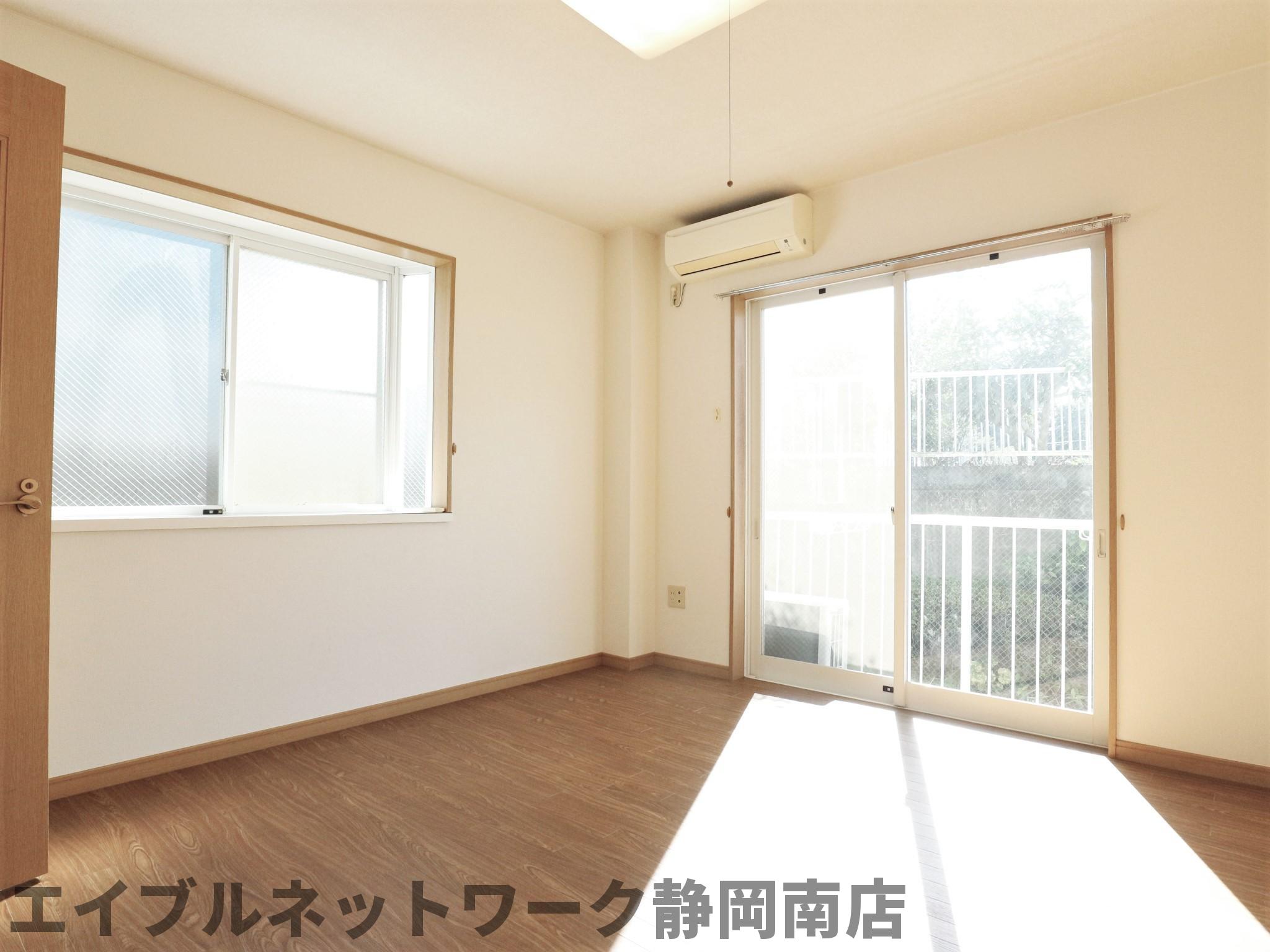 居室・リビング　使いやすい居間です