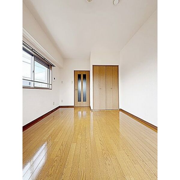 居室・リビング　毎日通る玄関はこちらです