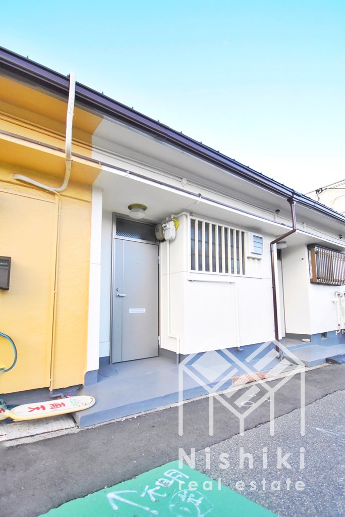 ーOkuno House－ 奥野荘　平屋建の建物外観