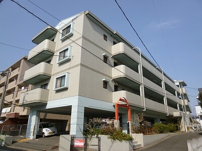 福岡市東区原田のマンションの建物外観