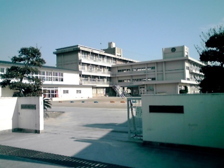 小学校　曙小学校（小学校）まで1700m