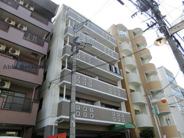 熊本市中央区九品寺のマンションの建物外観