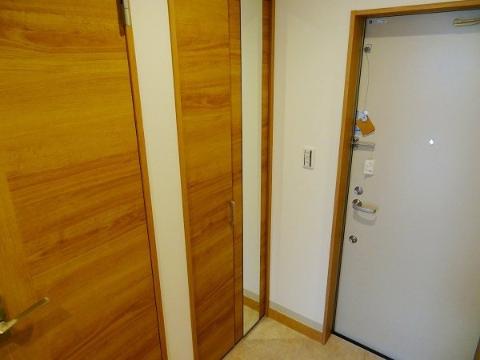 玄関　靴箱あり