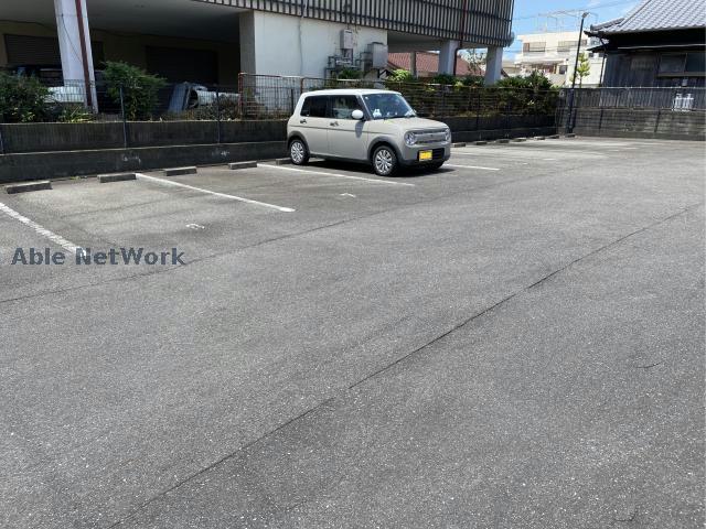 【ルアージュショコラの駐車場】