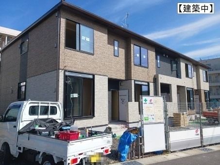 【泉佐野市羽倉崎上町のアパートの建物外観】