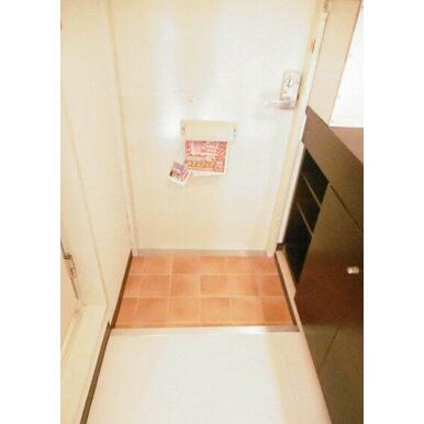 玄関　落ち着いた玄関です