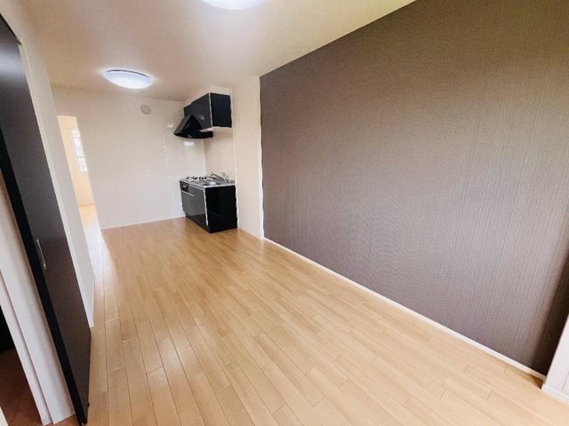 居室・リビング　※別号室の写真です。