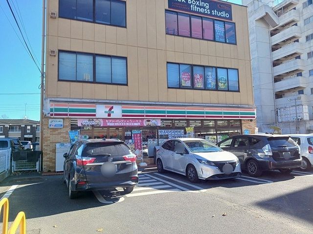 コンビニ　セブンイレブン　白梅４丁目店（コンビニ）まで1100m