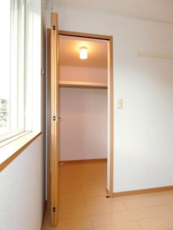 収納　図面と現状に相違がある場合には現状を優先