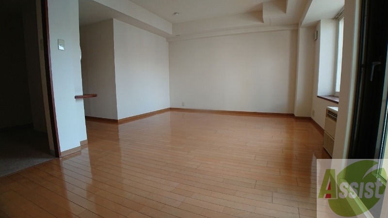 居室・リビング　広くてキレイなＬＤＫが広がっていて、充実した生活が送れそう。