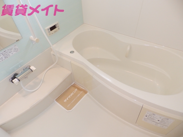 バス・シャワールーム　別部屋同タイプ