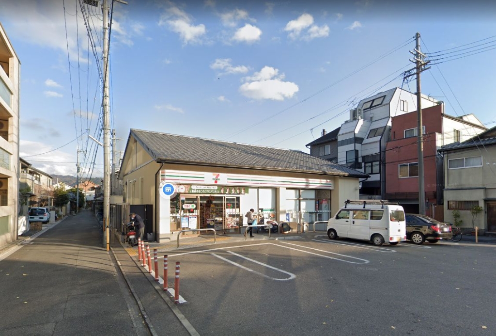 コンビニ　セブンイレブン 京都下鴨膳部町店（コンビニ）まで39m