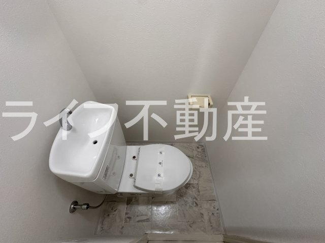 トイレ　落ち着いたトイレです