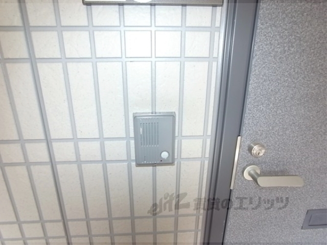 玄関　インターフォンです
