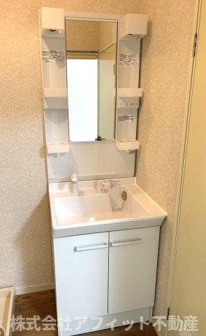 洗面設備　洗髪洗面化粧台