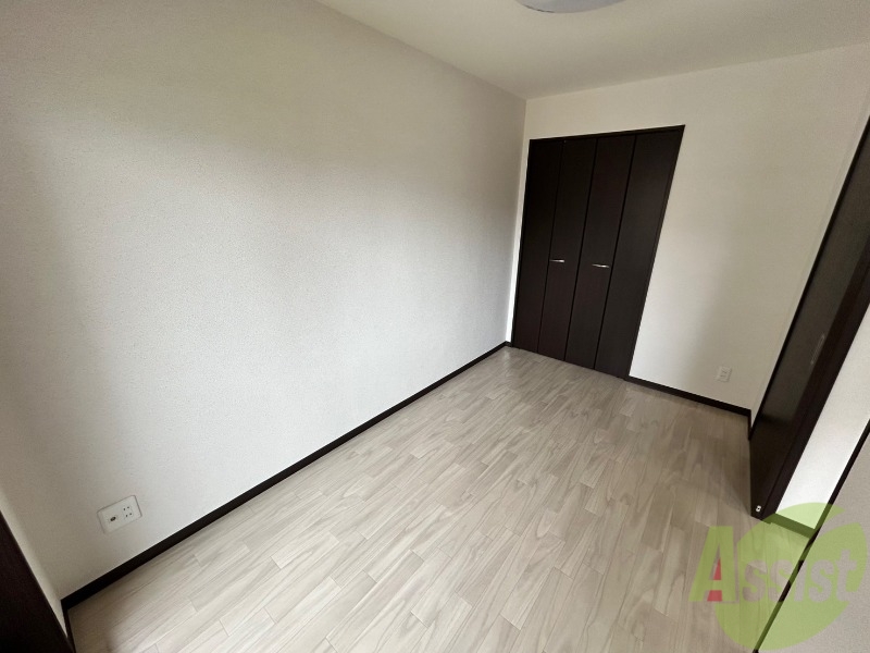 その他部屋・スペース　寝室は５．３２帖あり、ゆったりとくつろぐことが出来ます。