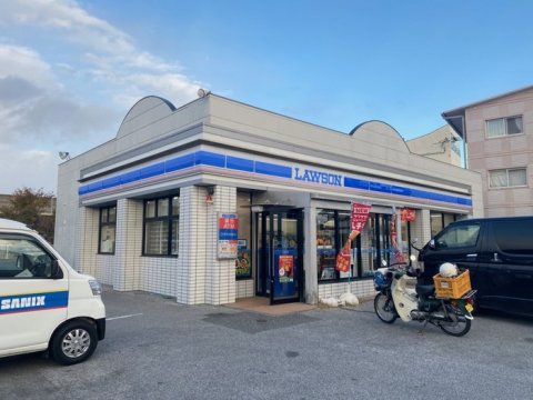 コンビニ　ローソン 南国おおそね店（コンビニ）まで63m
