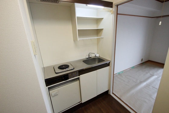 キッチン　※別部屋の写真です