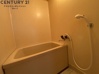 バス・シャワールーム　シンプルなお風呂です。