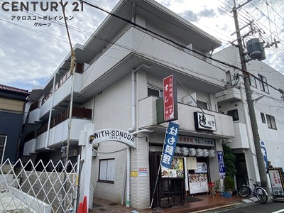 建物外観　居住者専用のごみ置き場があります。