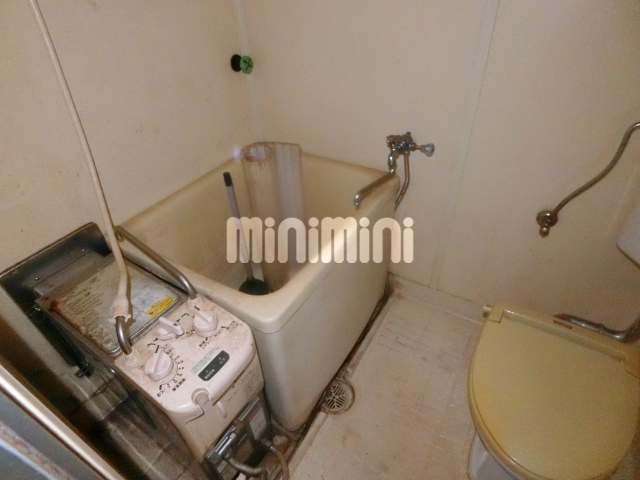 バス・シャワールーム　バランス釜です。