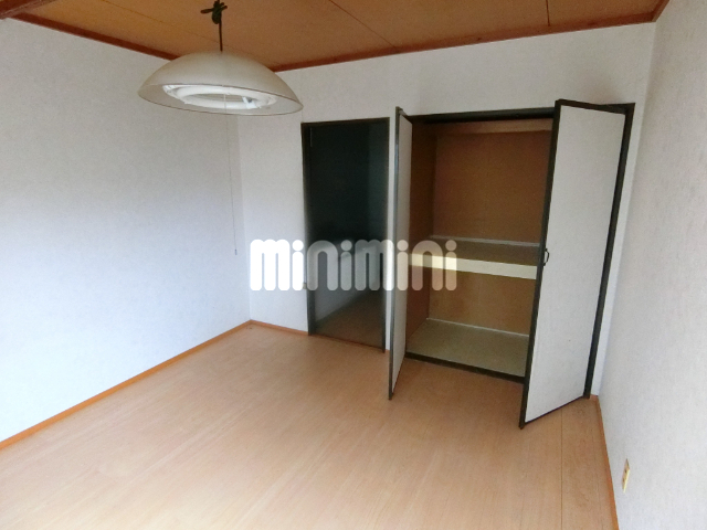 居室・リビング　洋室７帖あります。