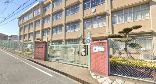中学校　神戸市立王塚台中学校（中学校）まで2674m