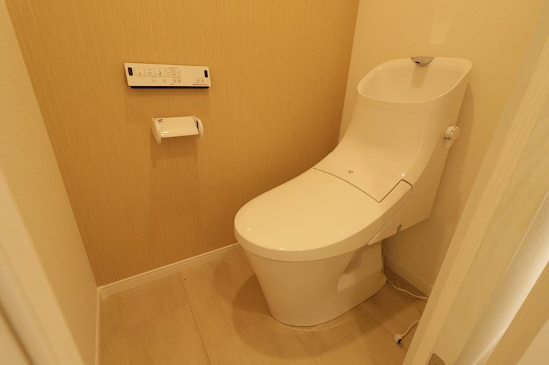 トイレ　別号室イメージ