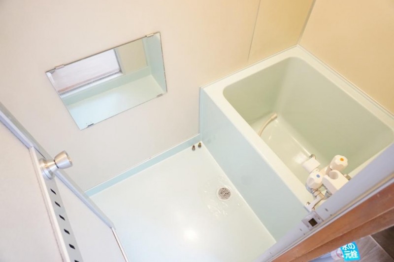 バス・シャワールーム　浴室