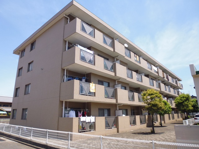 建物外観　タイル貼りの綺麗な外観です！