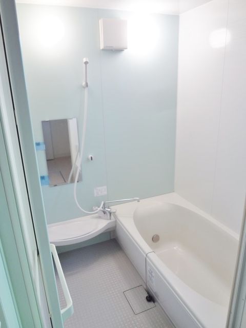 バス・シャワールーム　★★追い焚き機能付きバス★★