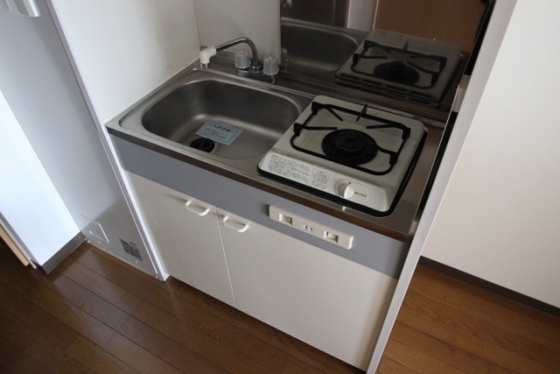 キッチン　※別部屋の写真です