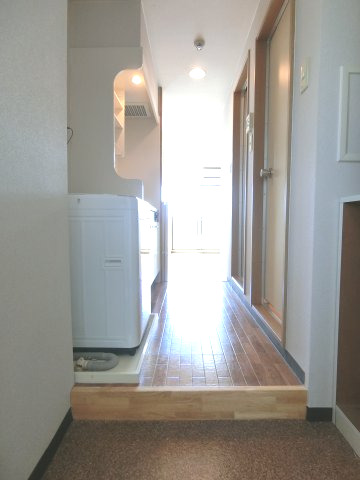 玄関　詳細は、RISUMO江坂本店→06-6155-7137まで♪