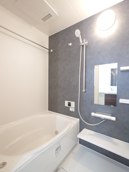 バス・シャワールーム　お風呂で日々の疲れを落としましょう