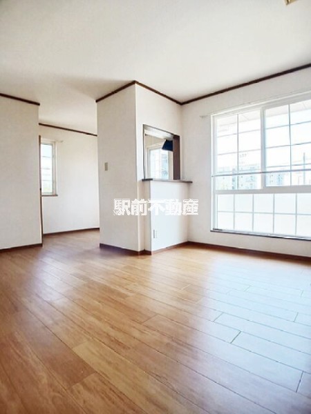 居室・リビング　日当たり良好リビング