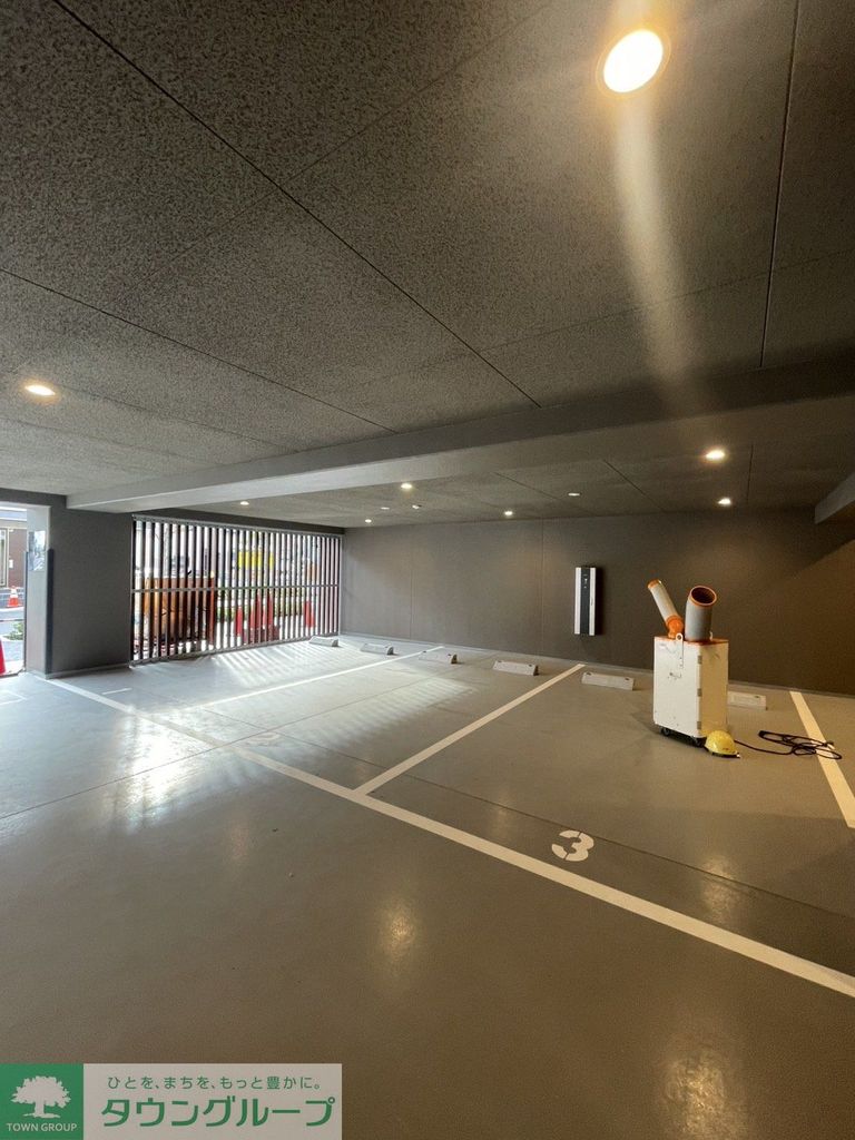 駐車場　駐車場