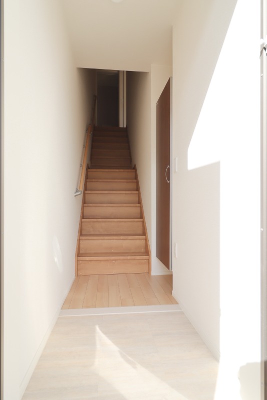 玄関　図面と現状に相違がある場合には現状を優先