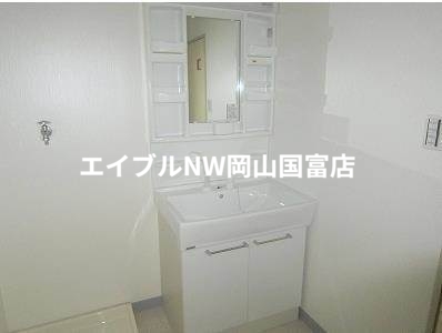 洗面設備　キレイな洗面台