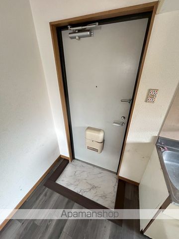 メゾンドメンフィスの玄関写真