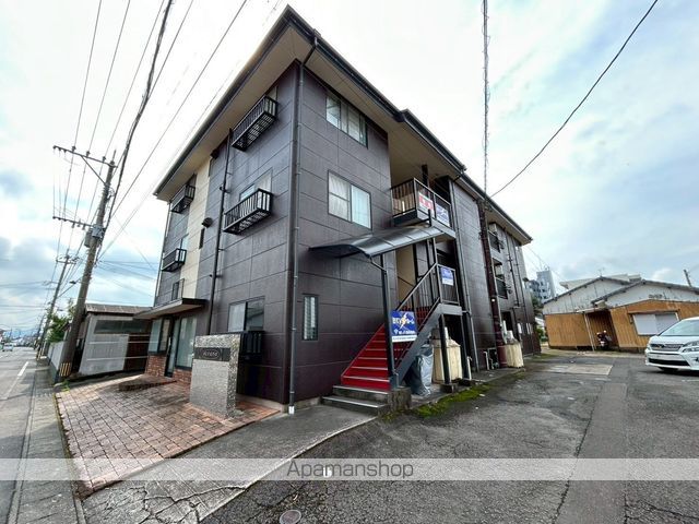 メゾンドメンフィスの外観写真