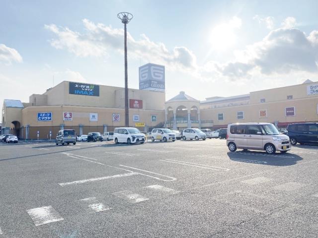 スーパー　フジグラン神辺（スーパー）まで404m