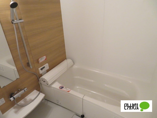 バス・シャワールーム　２０１　浴室