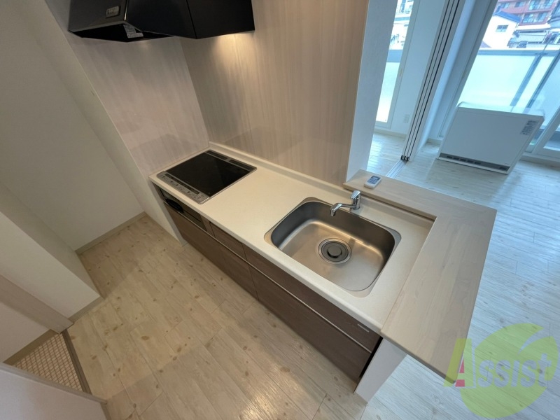 キッチン　システムキッチン完備で３口ついているので料理もできます！