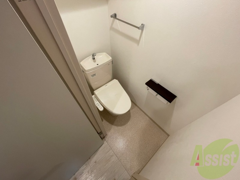 トイレ　ウォシュレット機能がついたトイレ。安心して使用できますね。