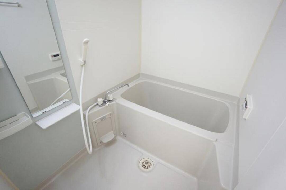 バス・シャワールーム　浴室